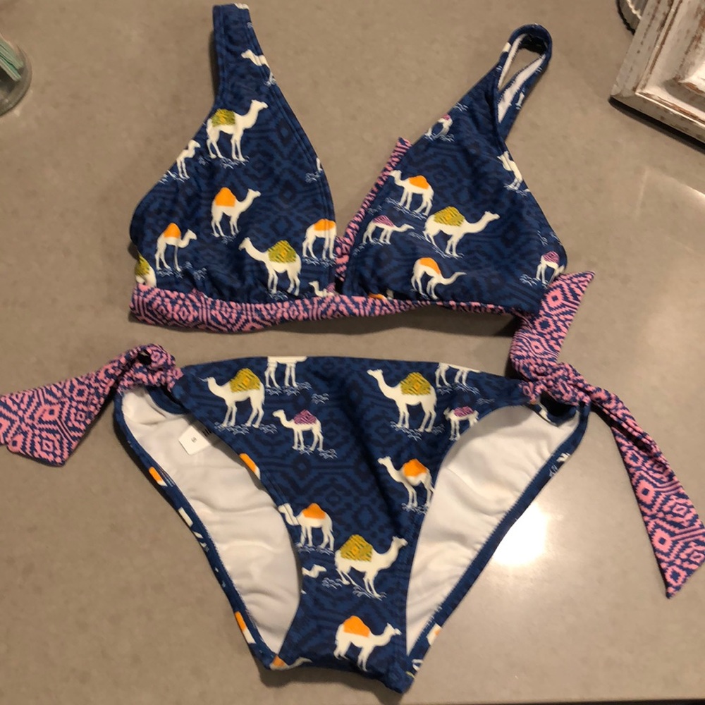 Adore Me bikini size small